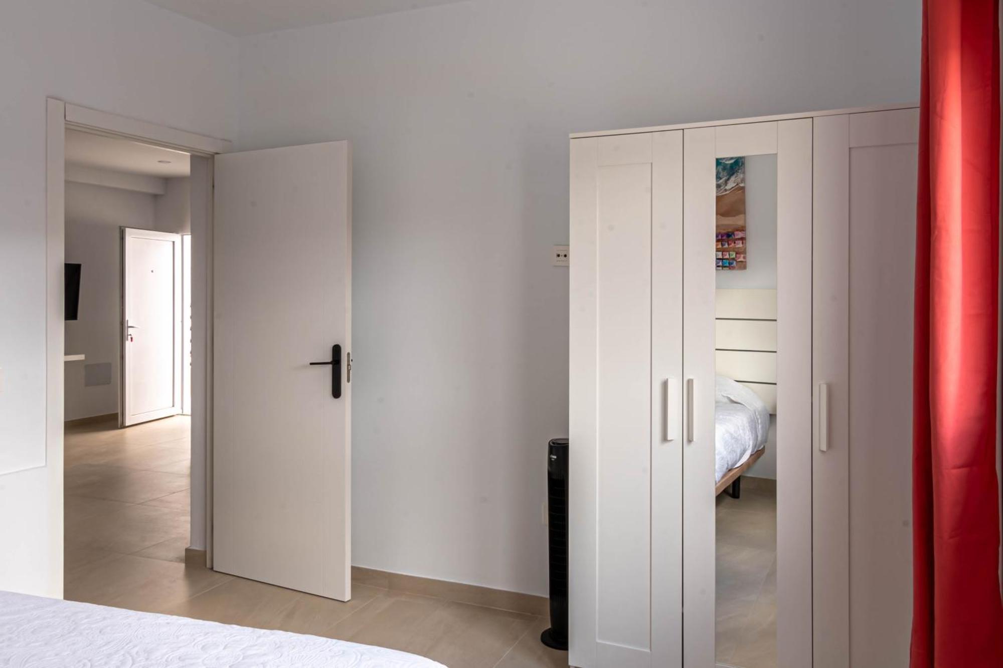 Kiposhi Beach Apartments Punta Mujeres Haría Екстериор снимка