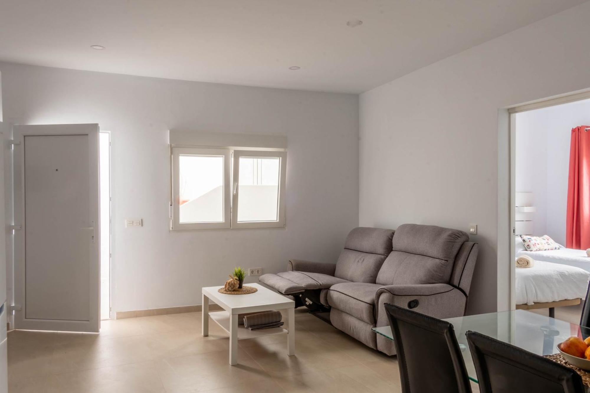 Kiposhi Beach Apartments Punta Mujeres Haría Екстериор снимка