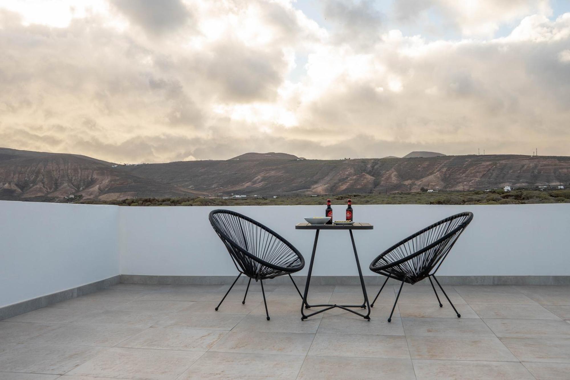 Kiposhi Beach Apartments Punta Mujeres Haría Екстериор снимка