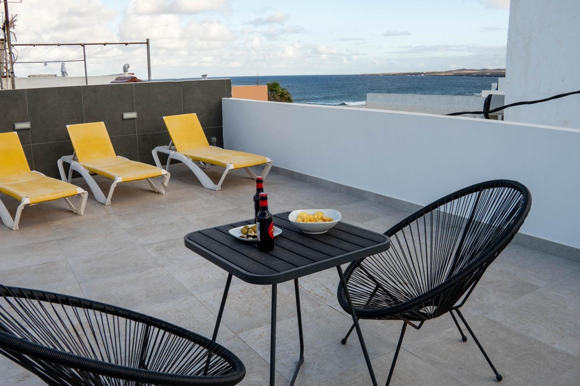 Kiposhi Beach Apartments Punta Mujeres Haría Екстериор снимка